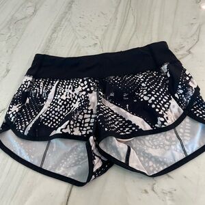 Lululemon athletica speed shorts static mist black